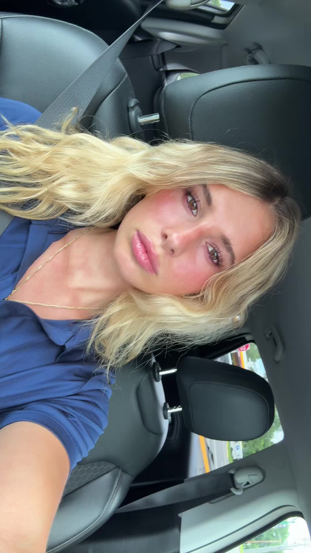 @hi
