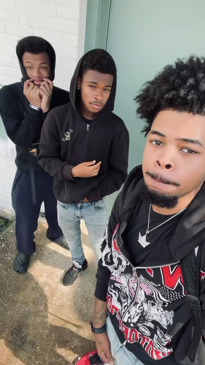 @Z4klivin