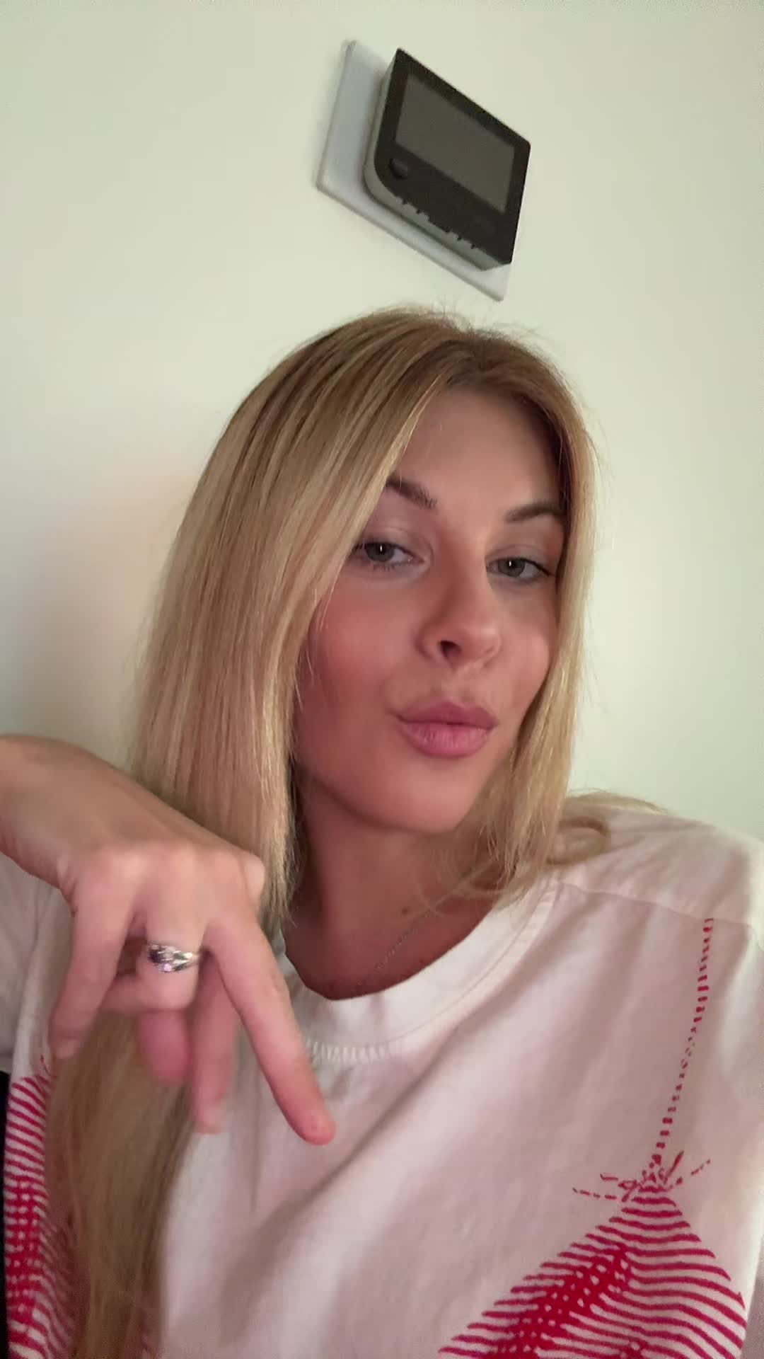 @Courtneyxox