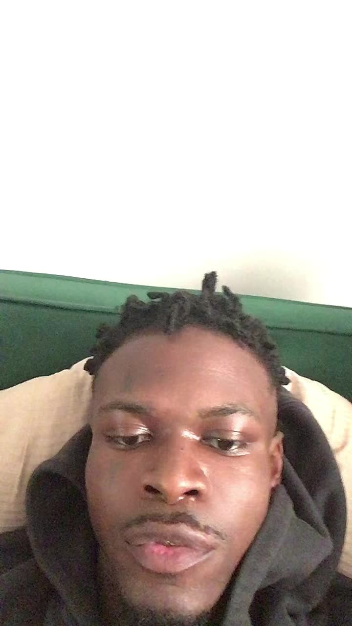 @YoungTobbie