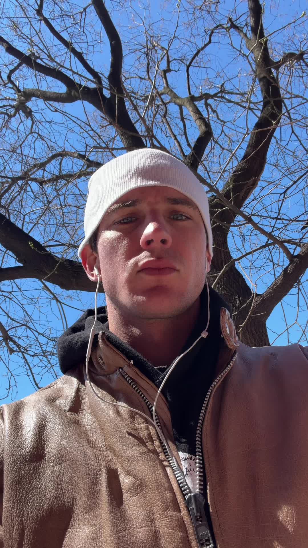 @Tommy_Hackett
