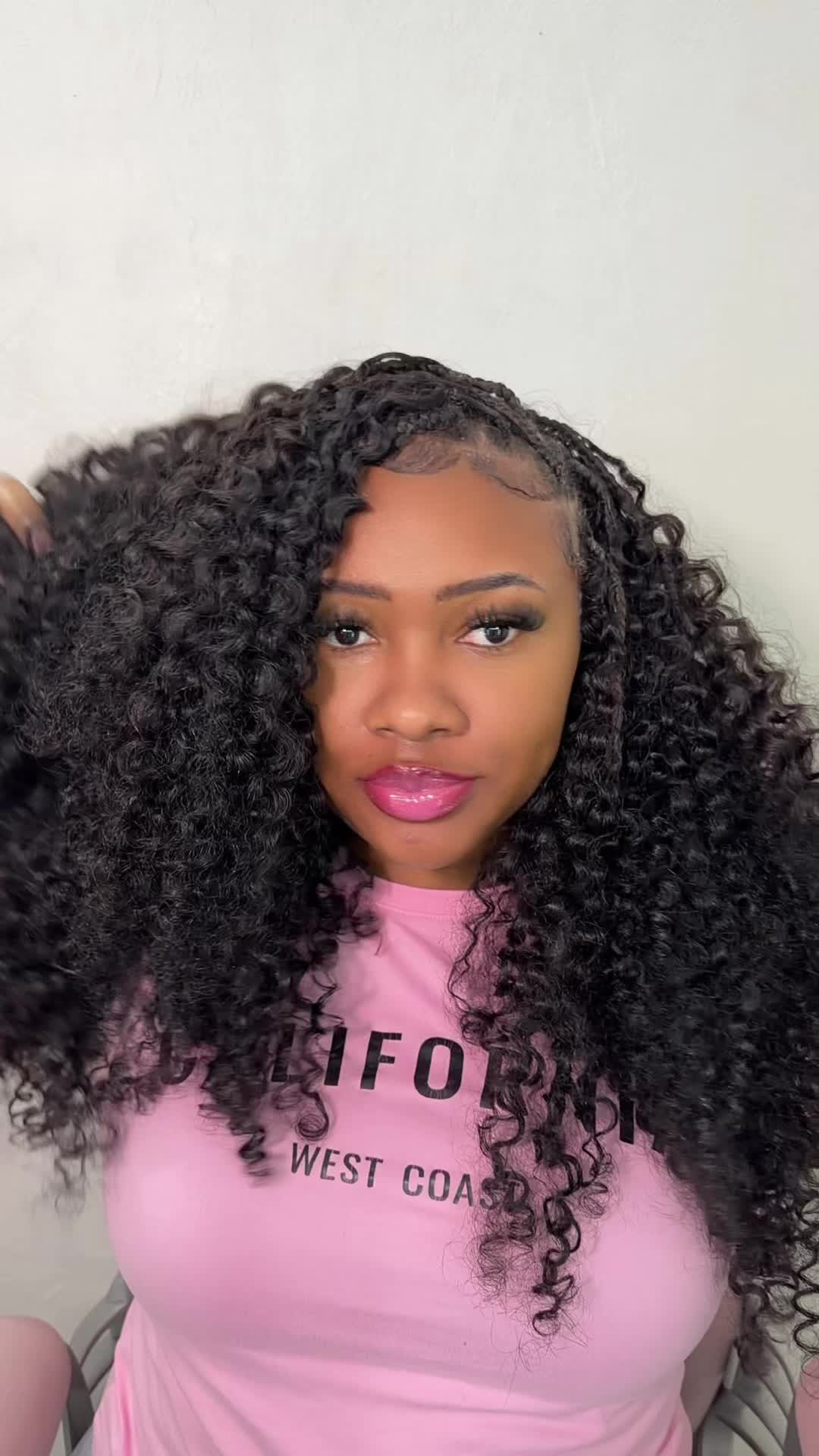 @Sharii | Wig Influencer