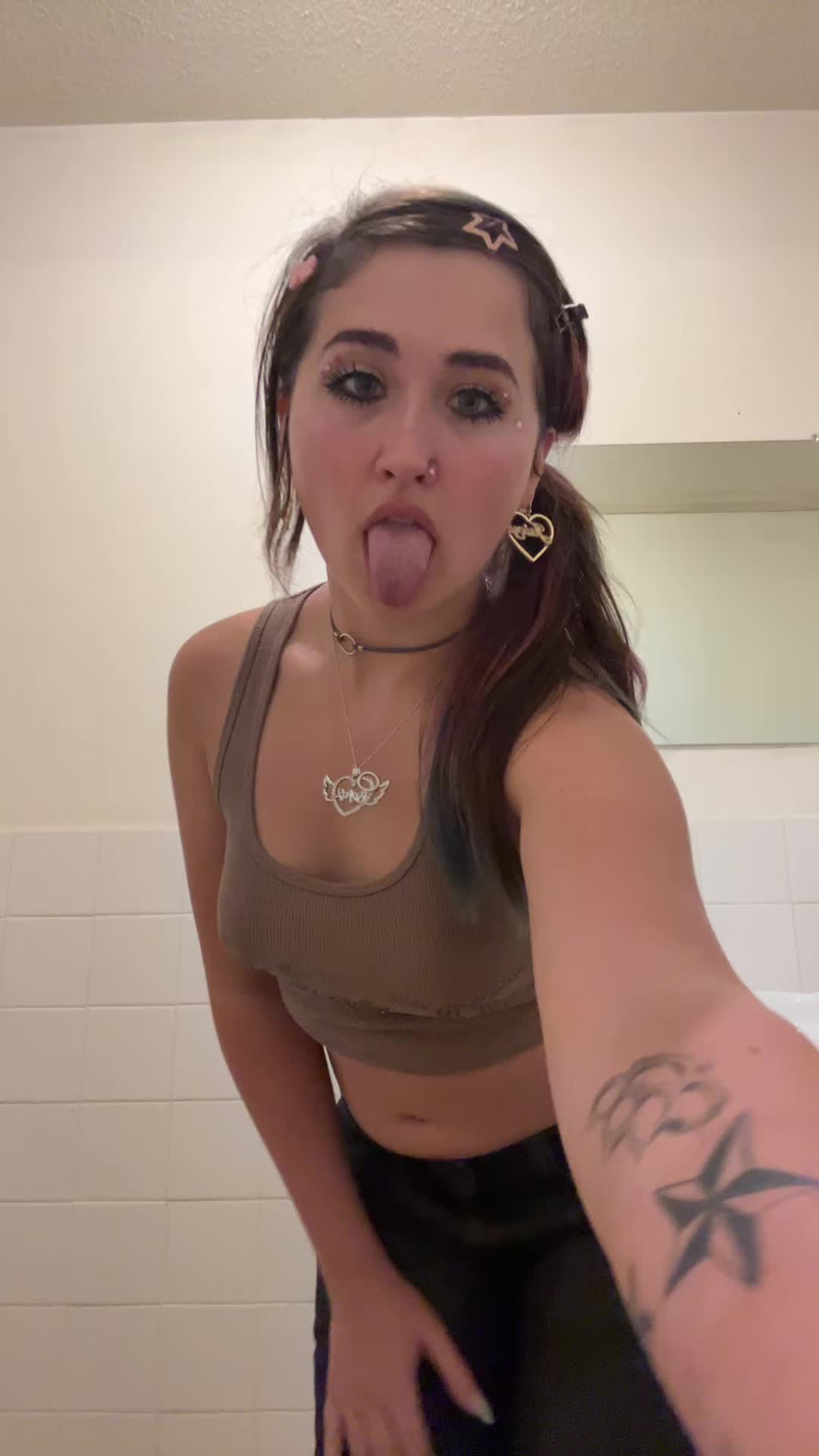 @averyapocalypse