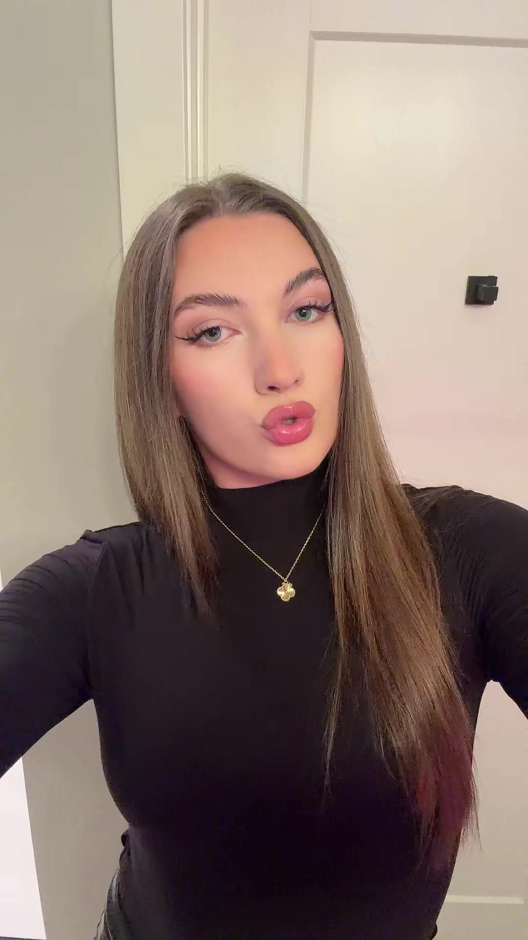 @Nastia