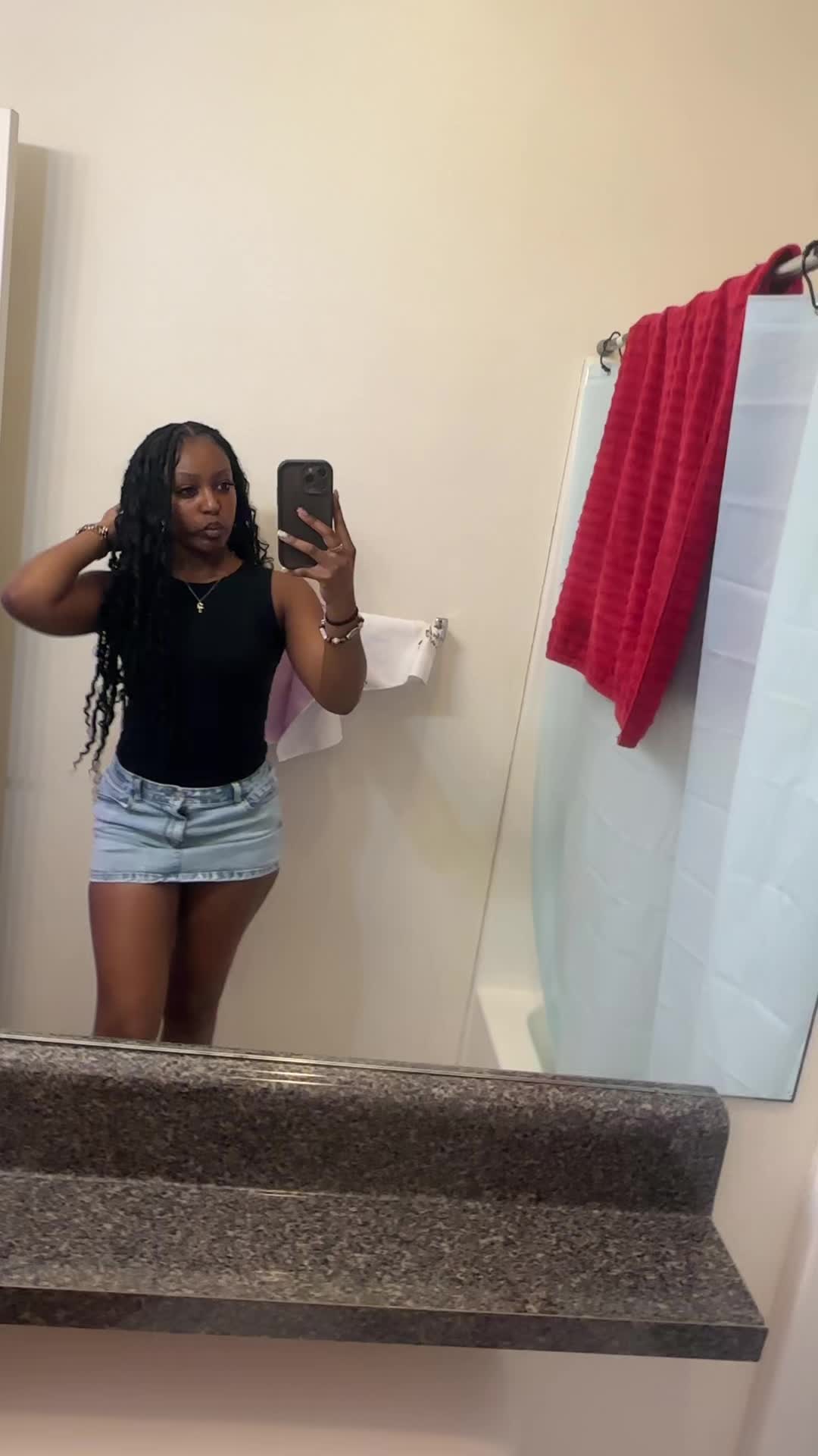 @thtsexyleoooo