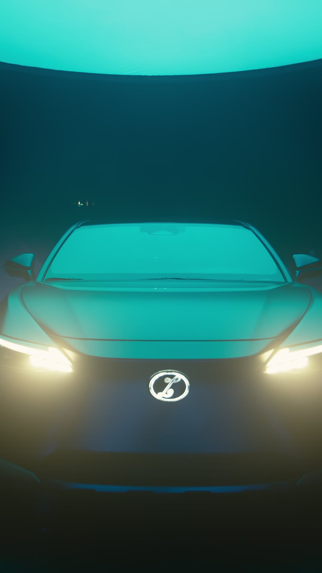 @Lexus