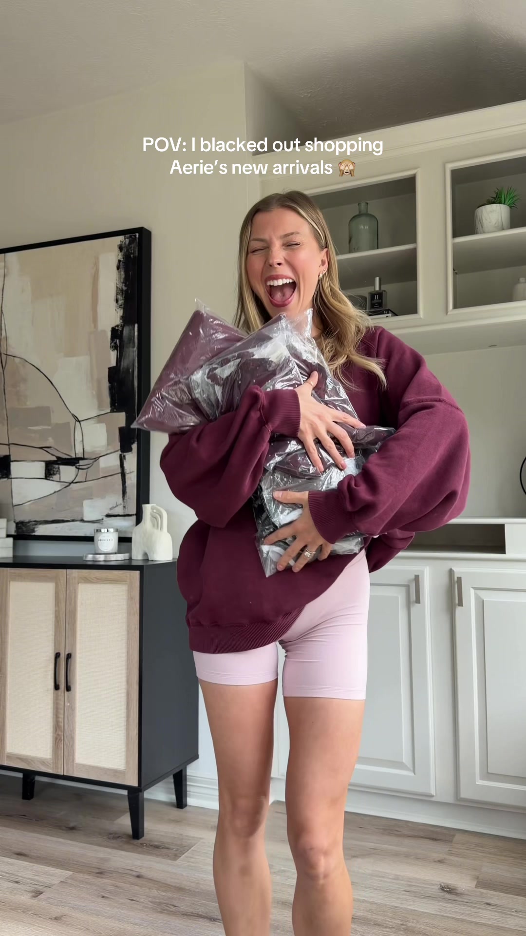 @Cheyenne | Mom Outfits