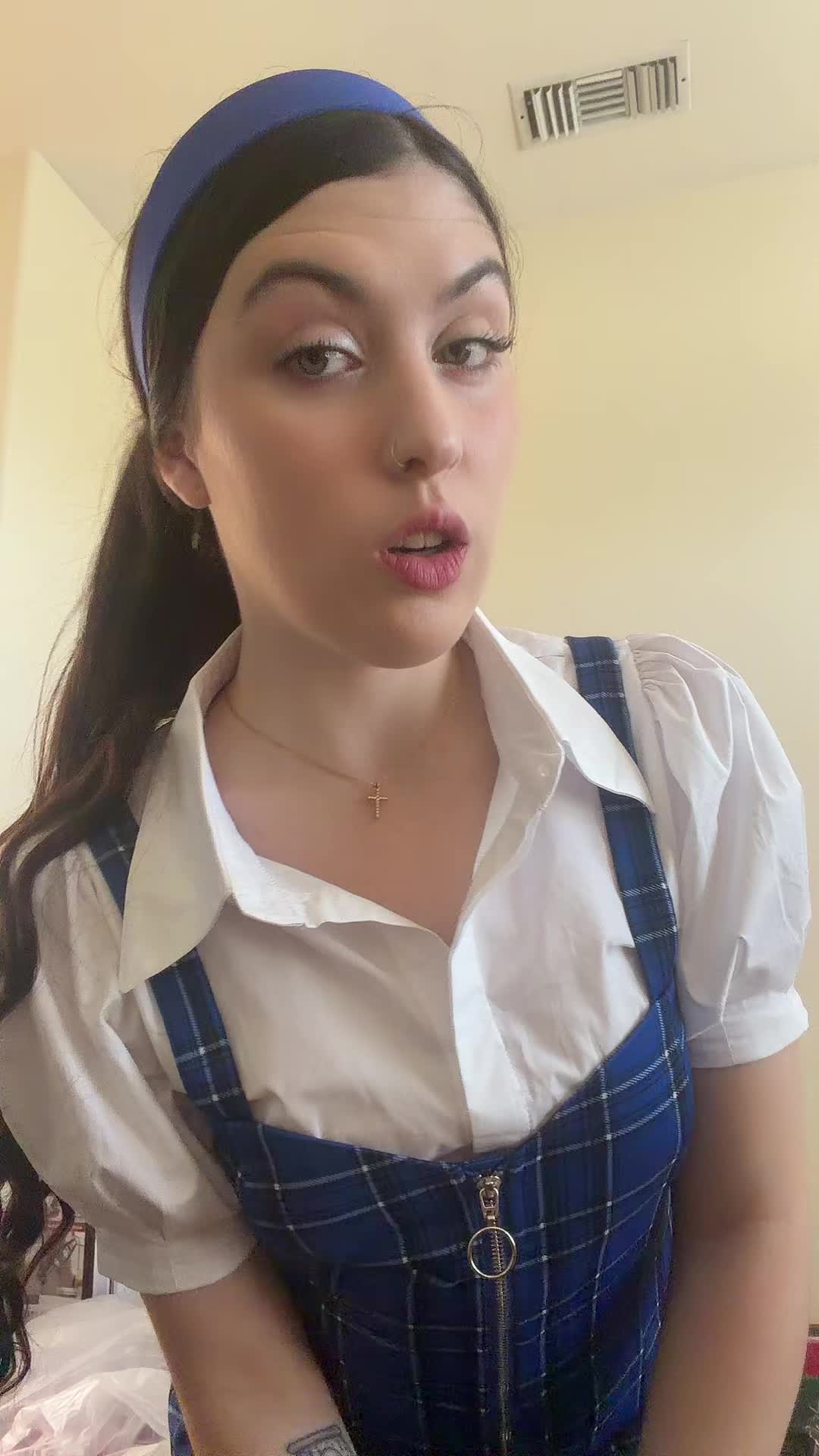 @(♡_♡)