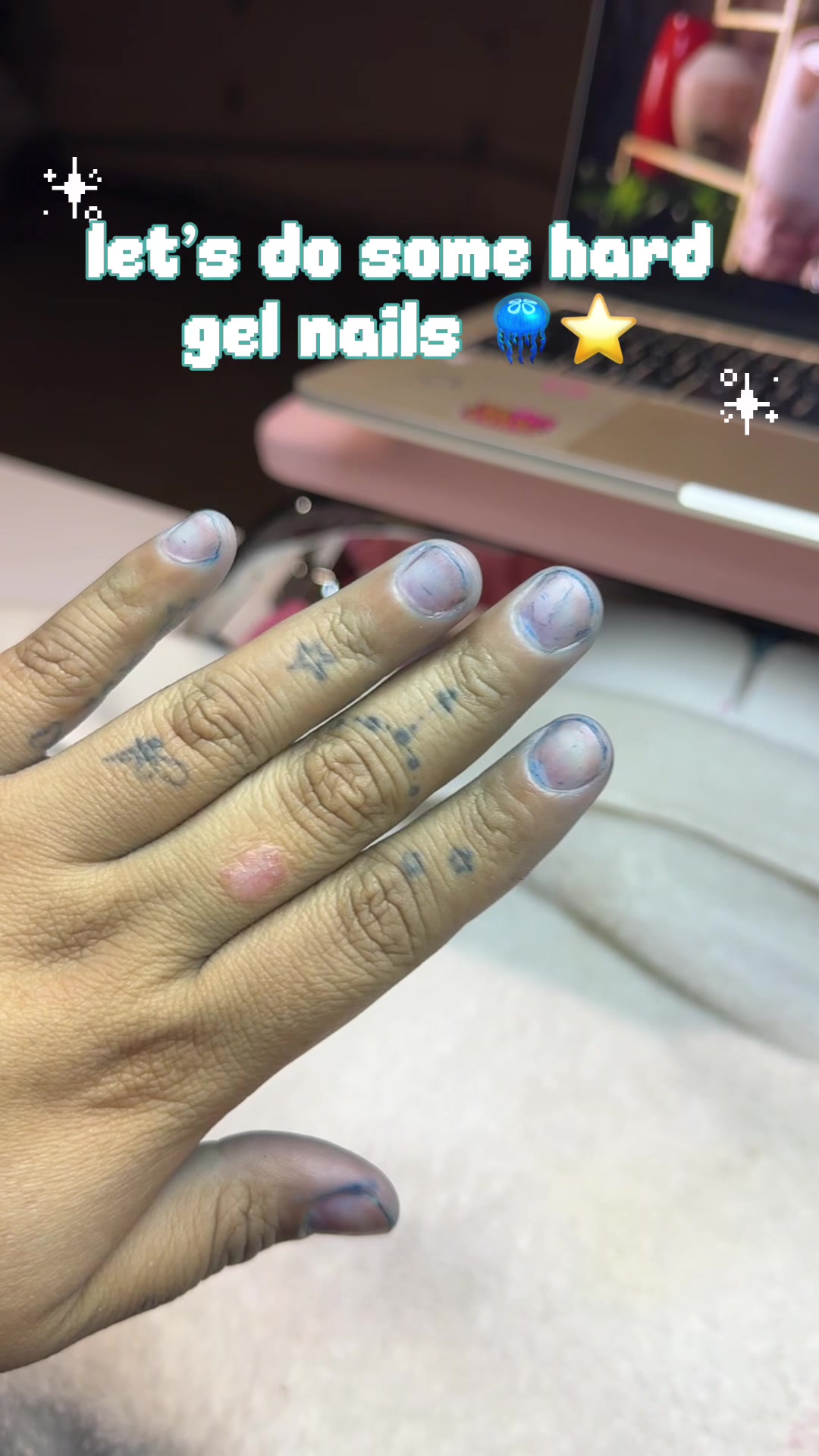 @831 NAIL TECH 🍒