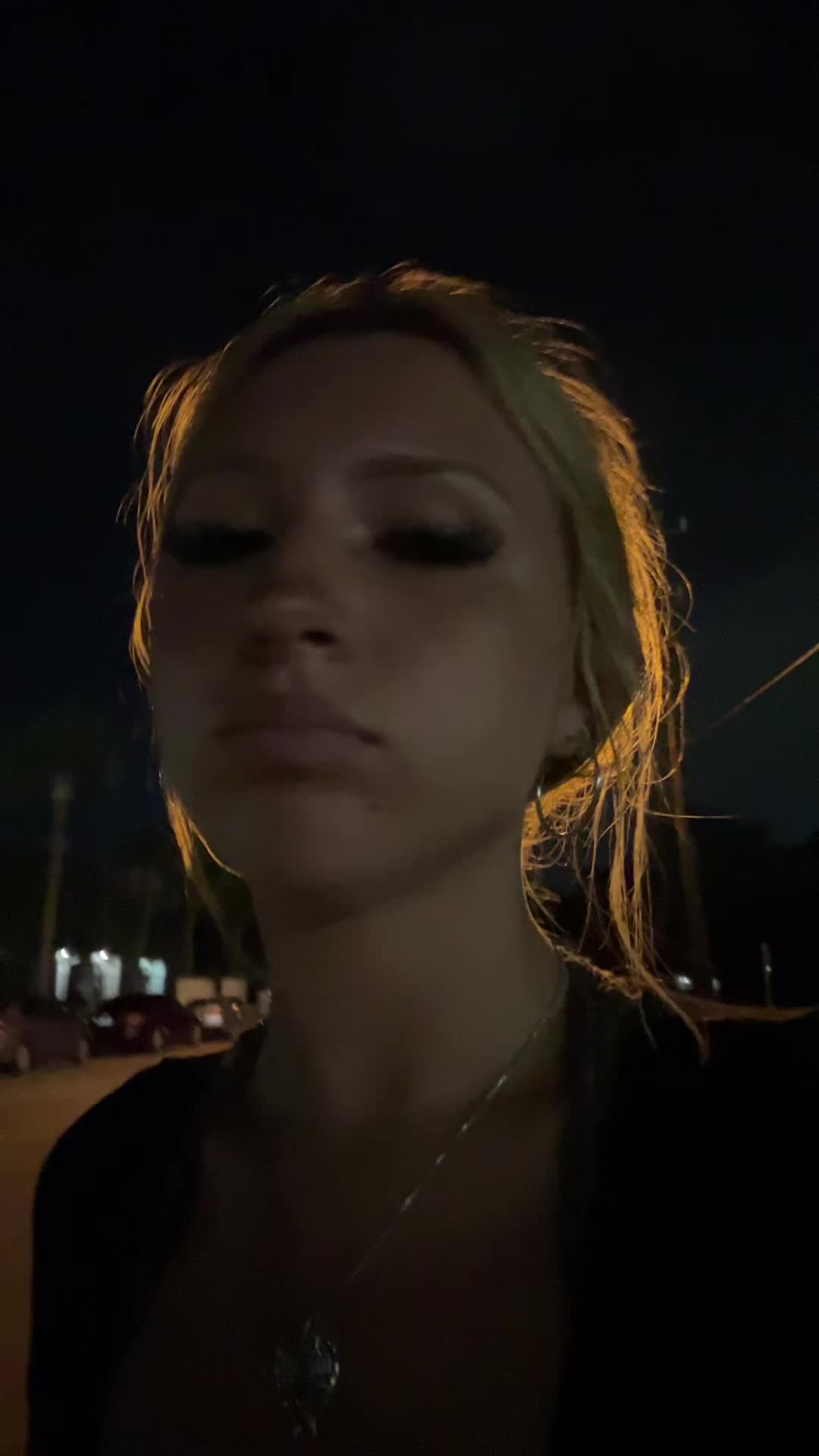 @k…