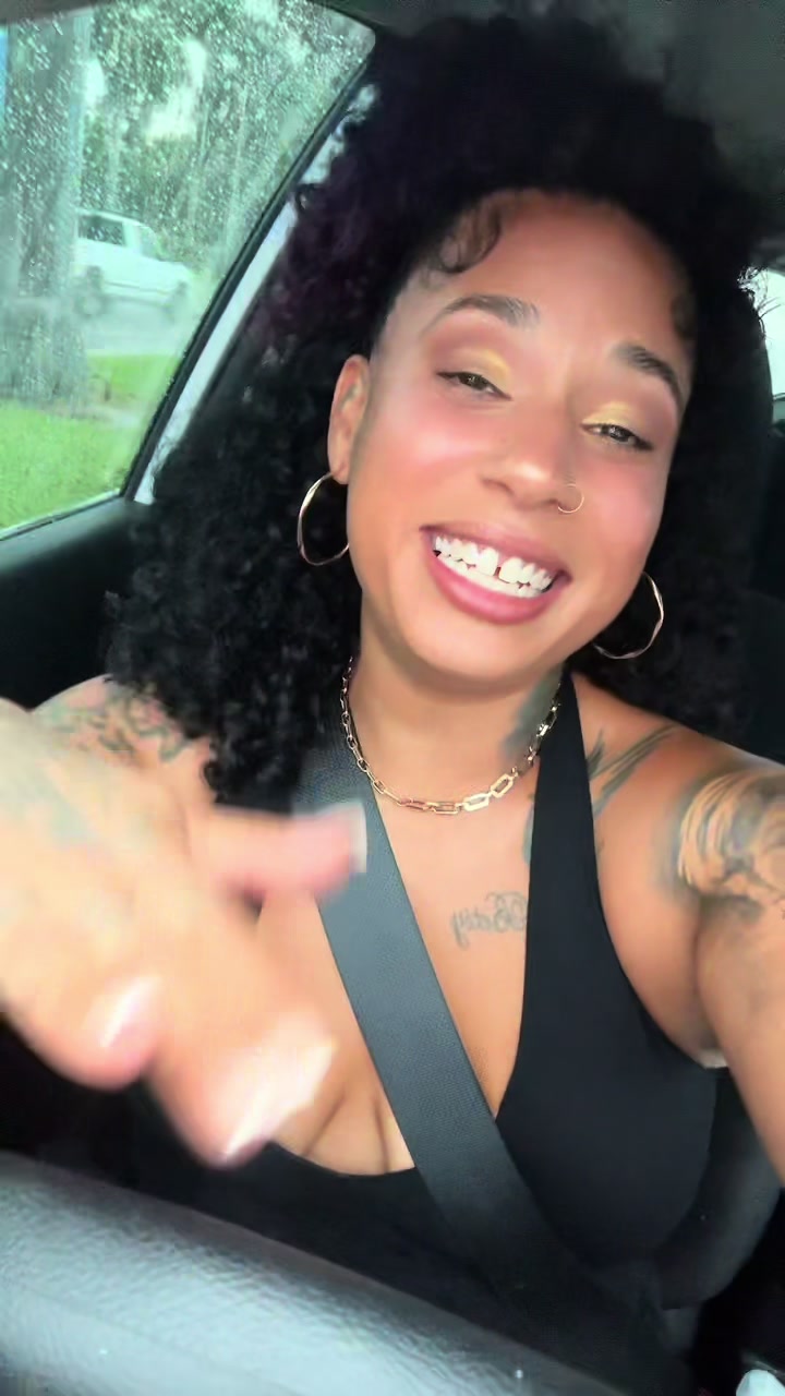 @ShhmoneyCurl