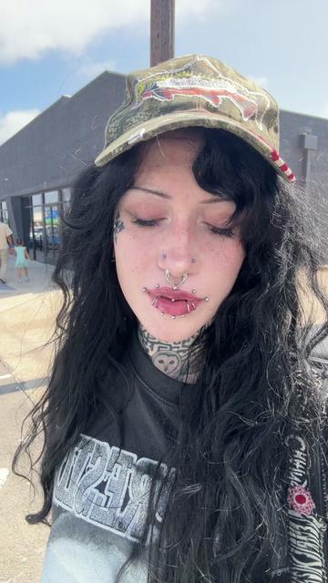 @bellabrutal