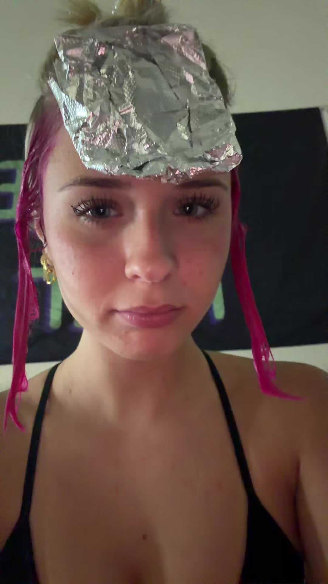 @savconway_