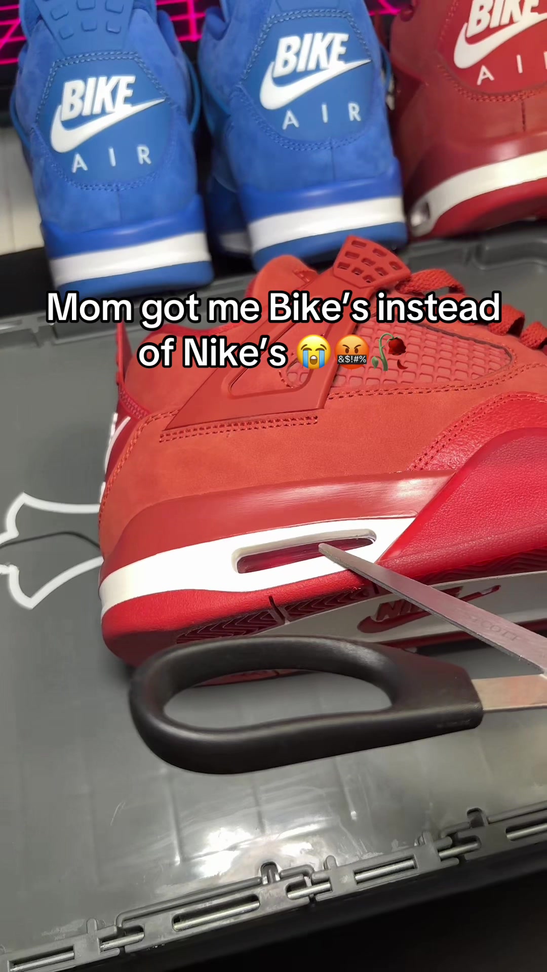 @Luh Sneakerhead