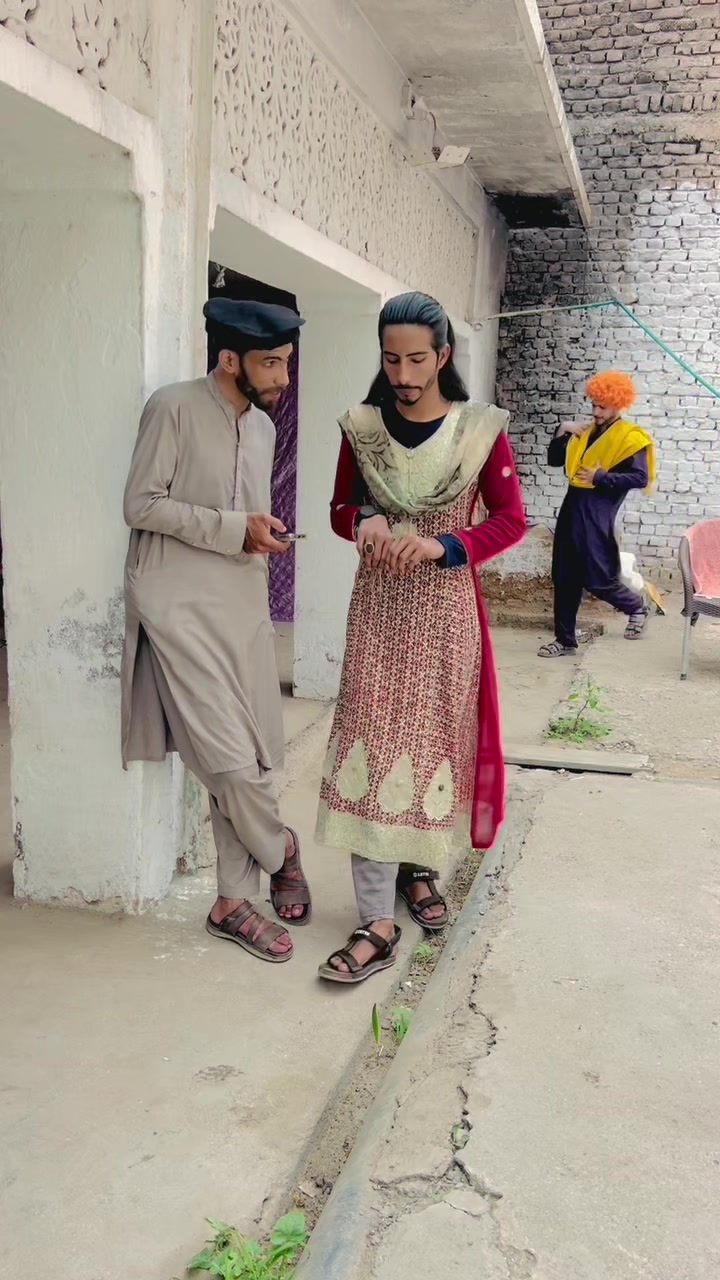 @hasnainshahi_27