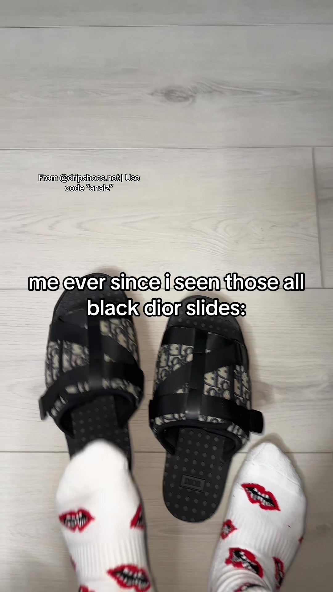 @￼