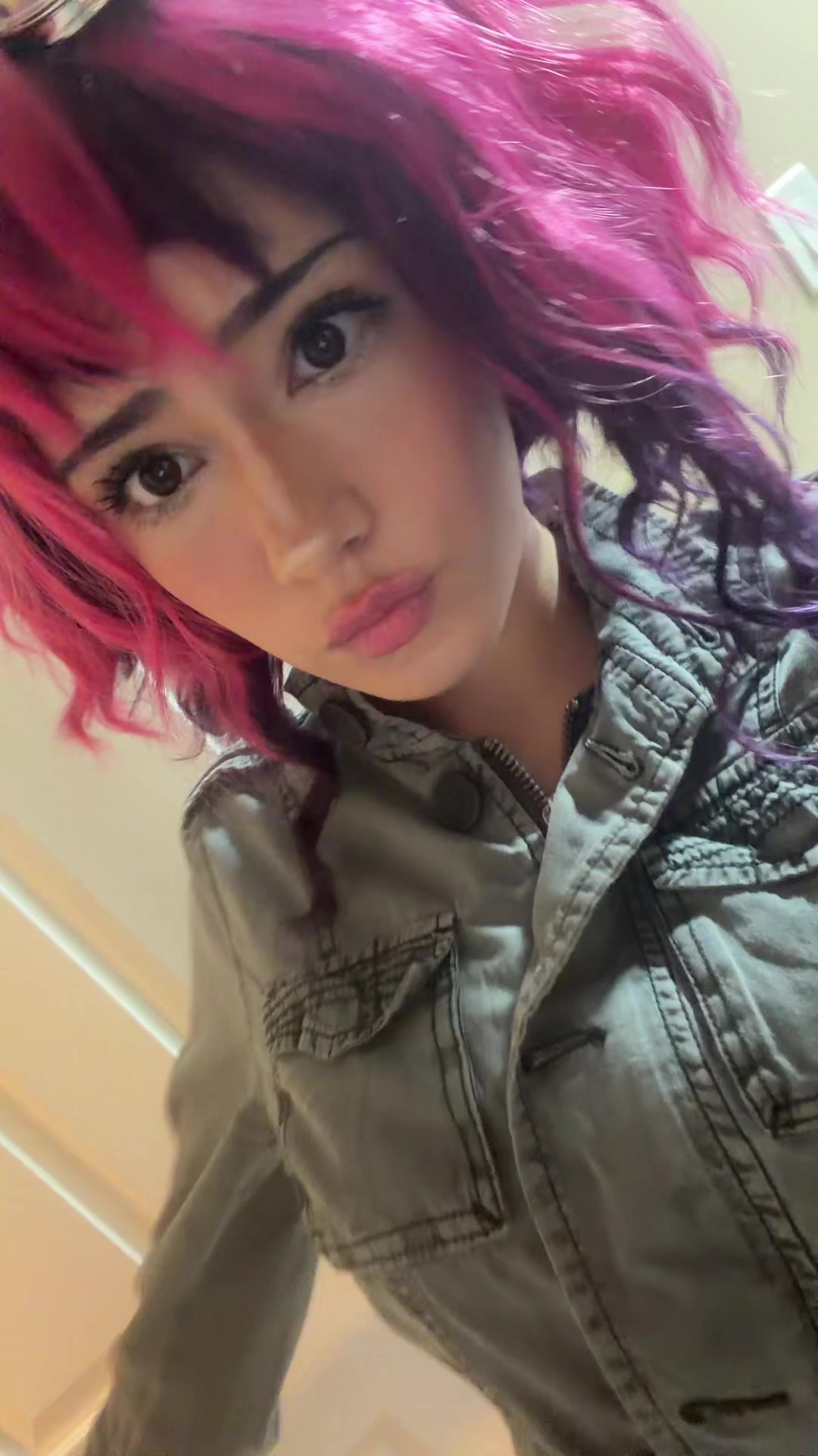 @mel_luvswaifus
