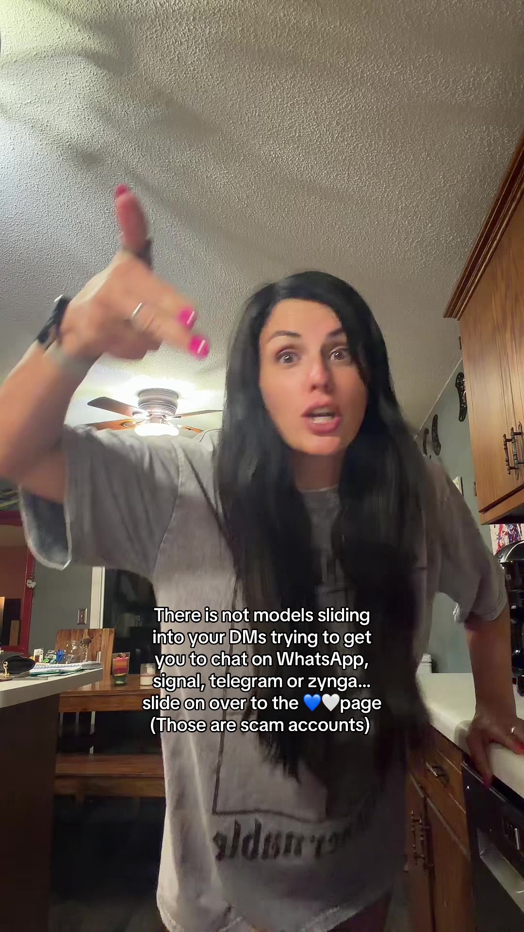 @Barefootmamamn