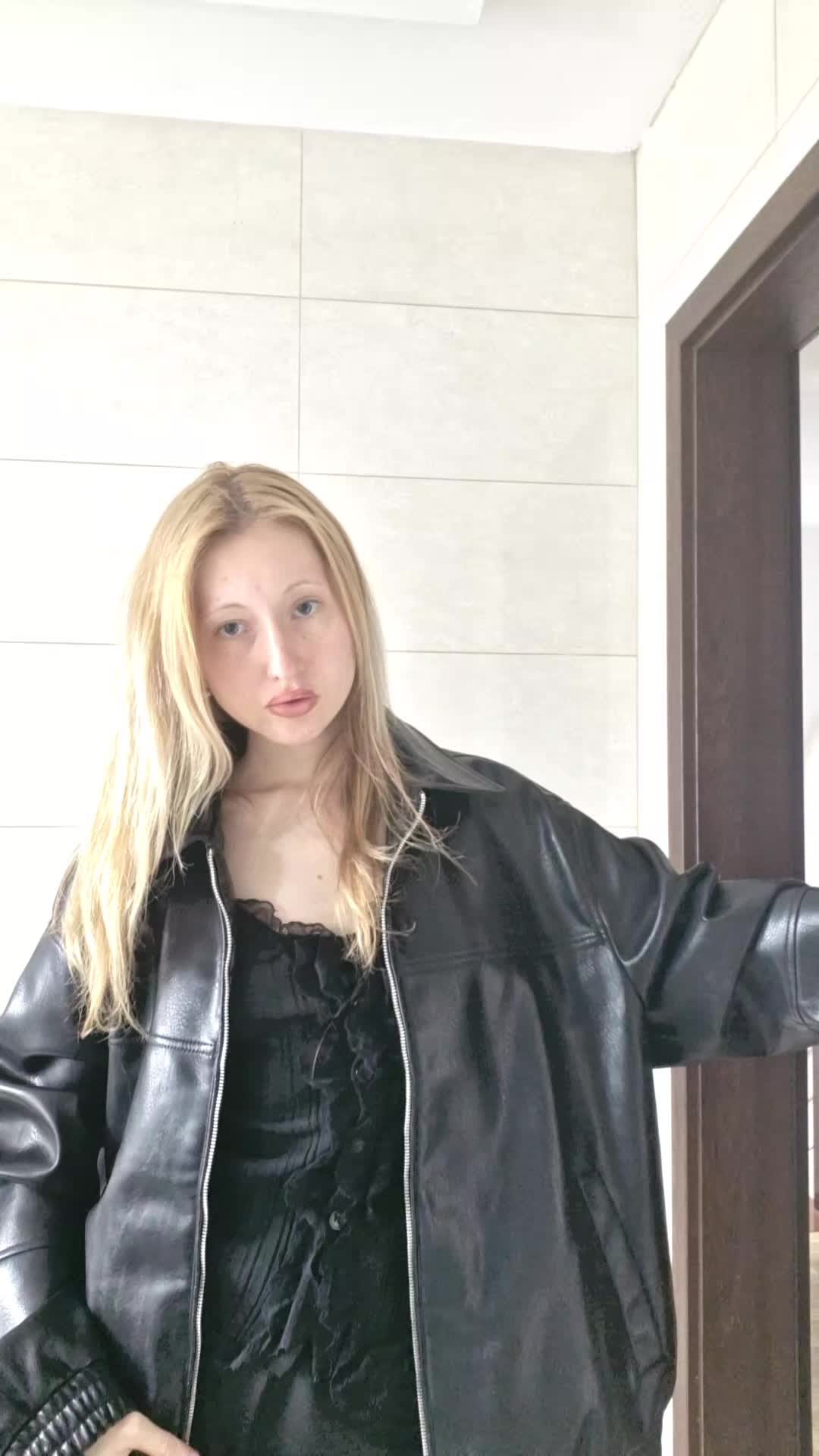 @amelianital