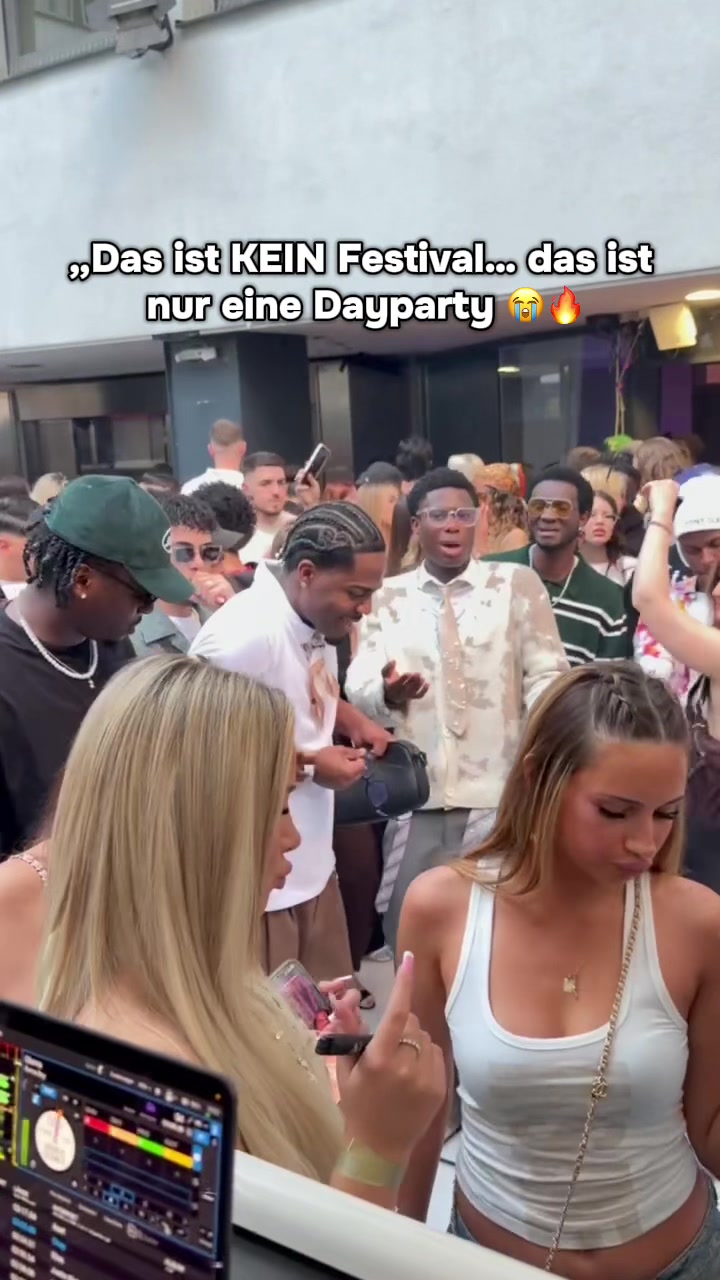 @BADANDBOOZY