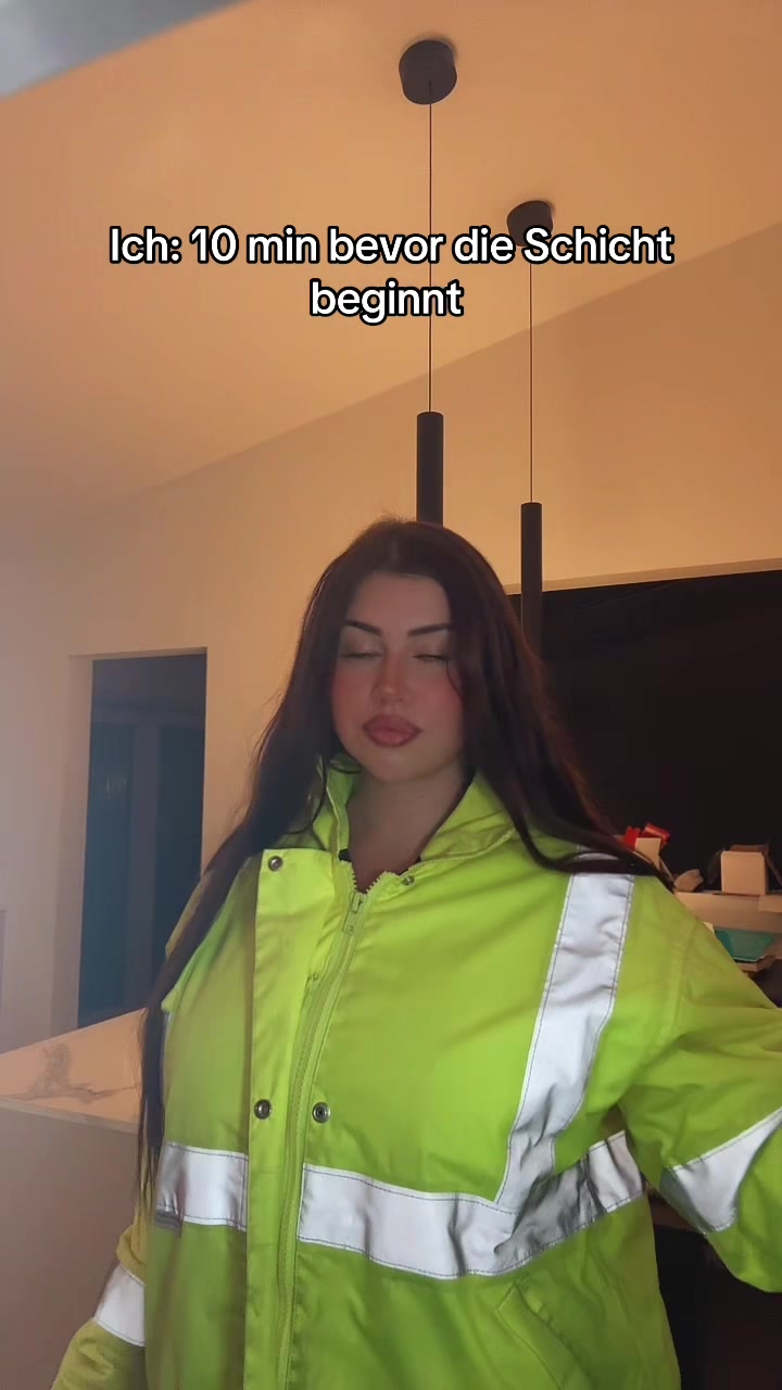 @celineglows