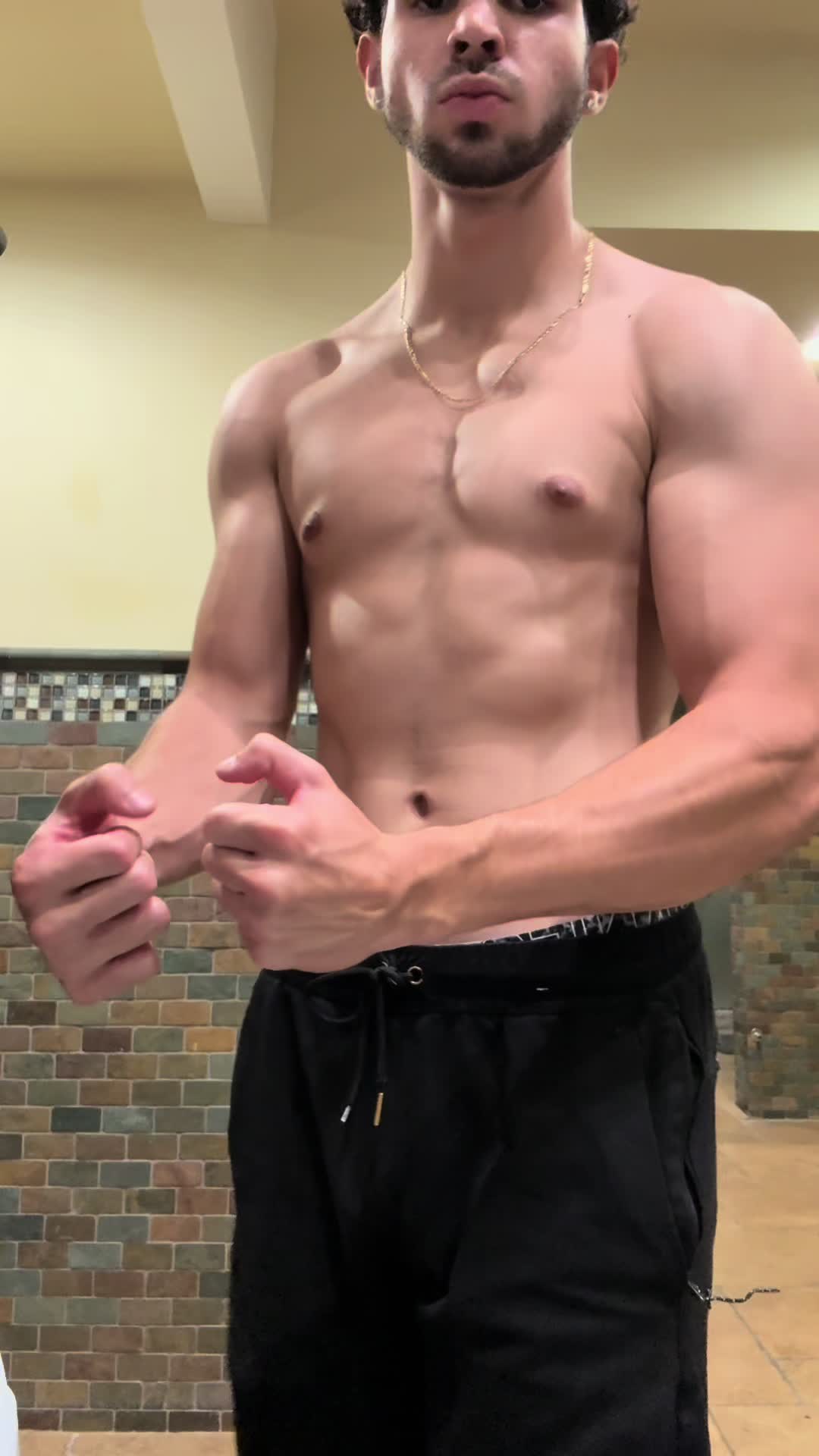 @noahsbuiltfit