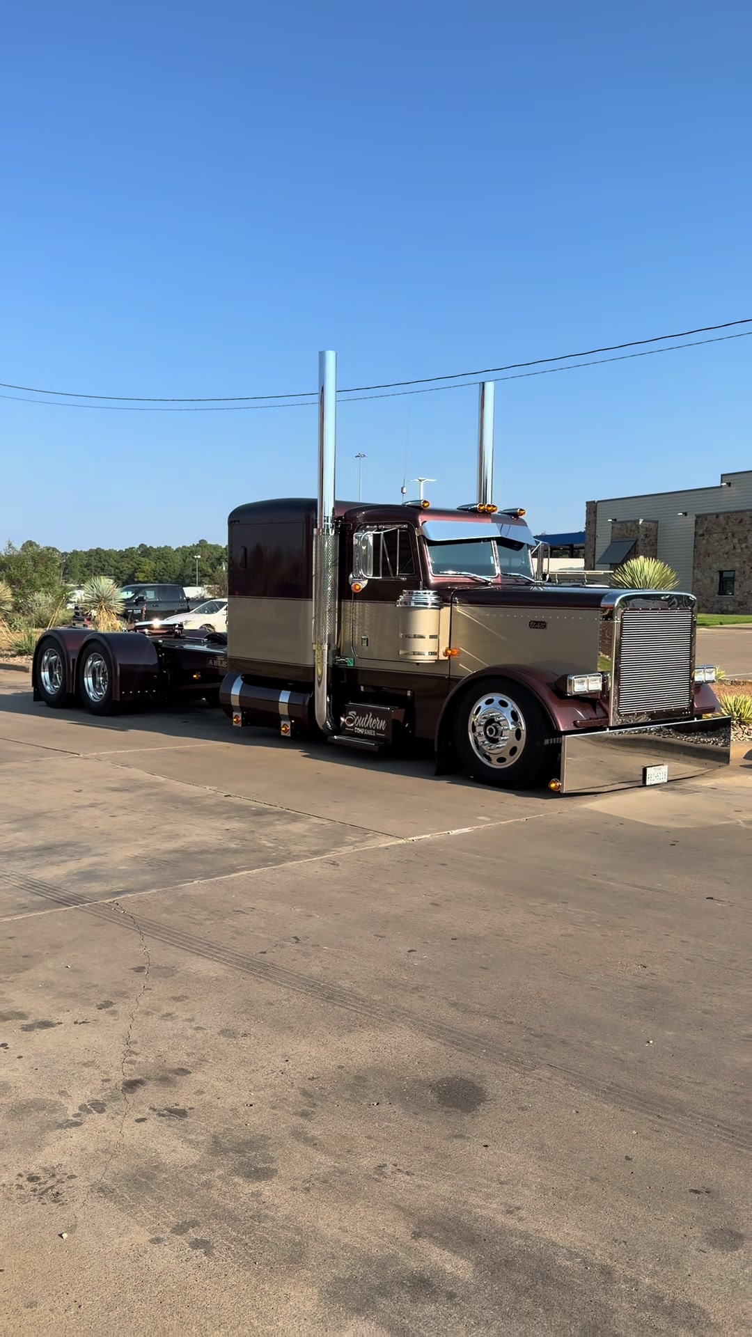 @truckshowjoe