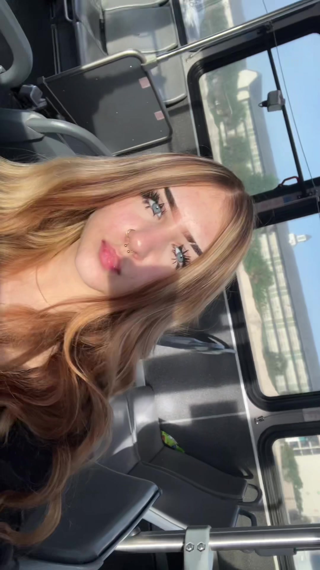 @💋.