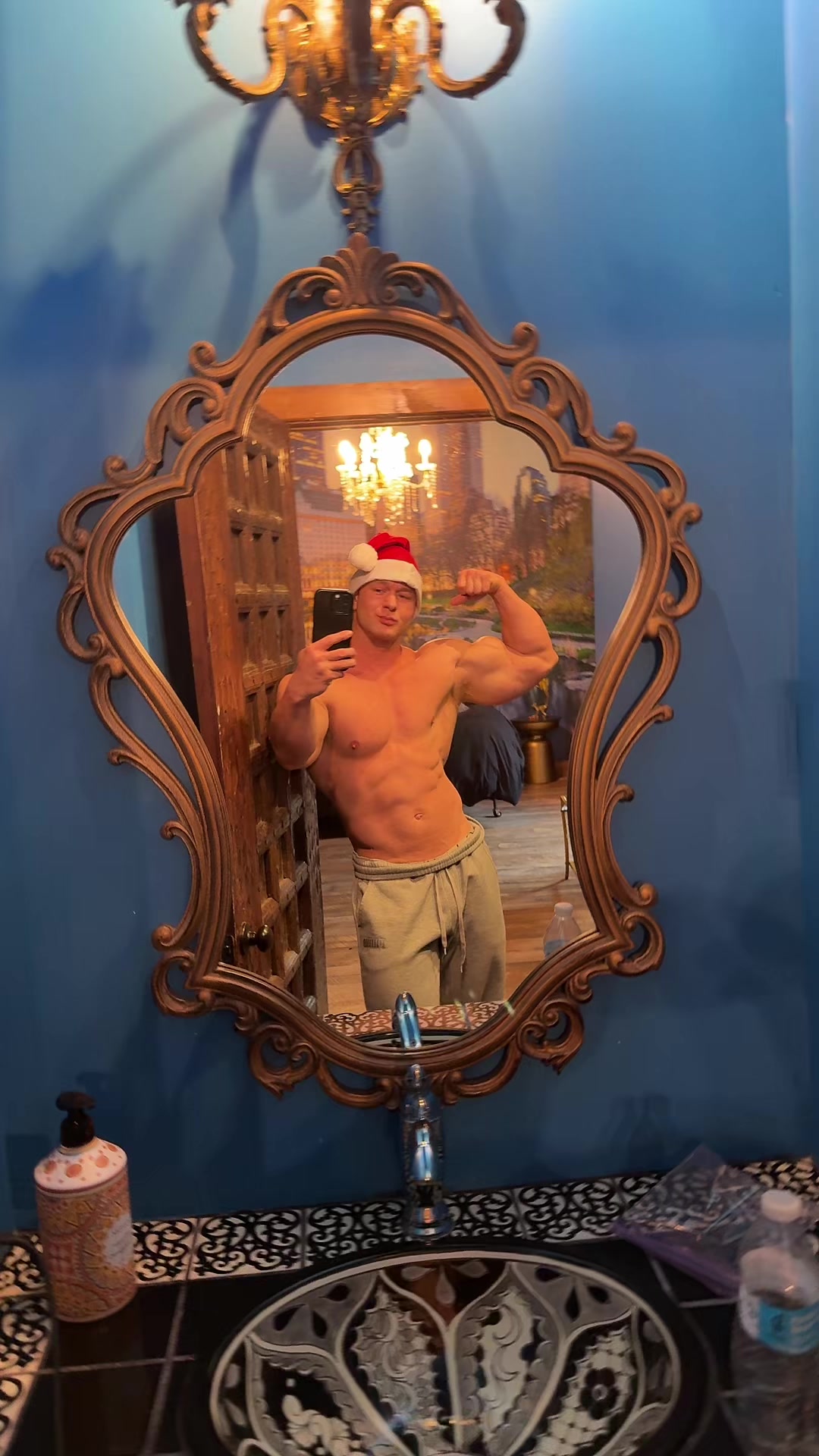 @joesworldd