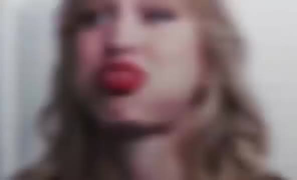 @Melissa Benoist