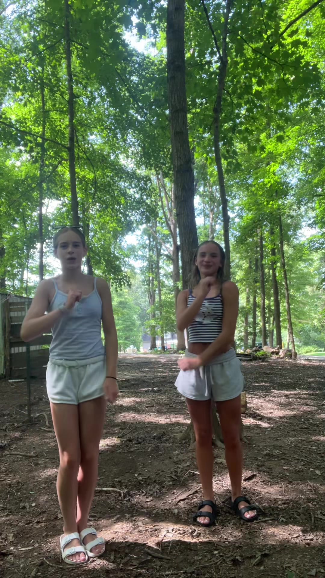 @emma & harper 👯&zwj;♀️