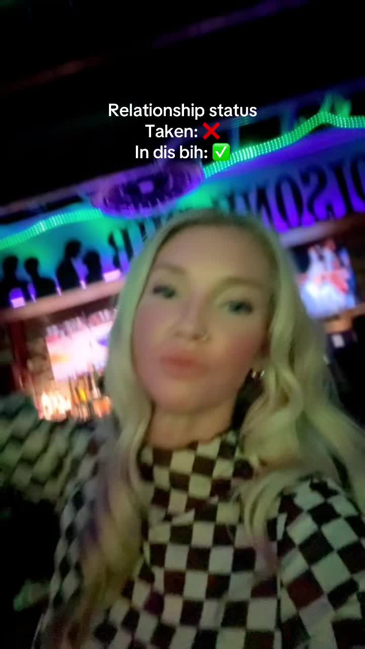 @𝔸𝕞𝕓𝕖𝕣 ℕ𝕚𝕔𝕙𝕠𝕝𝕖 🎀