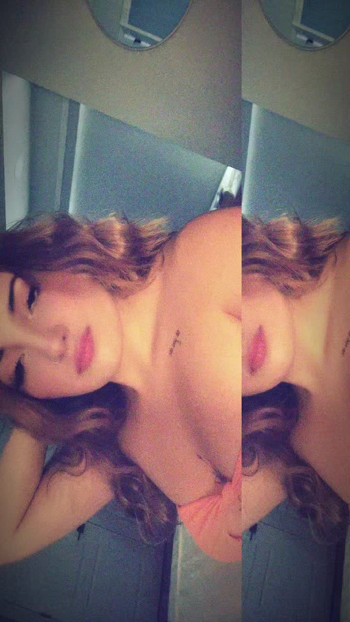 @Julieana