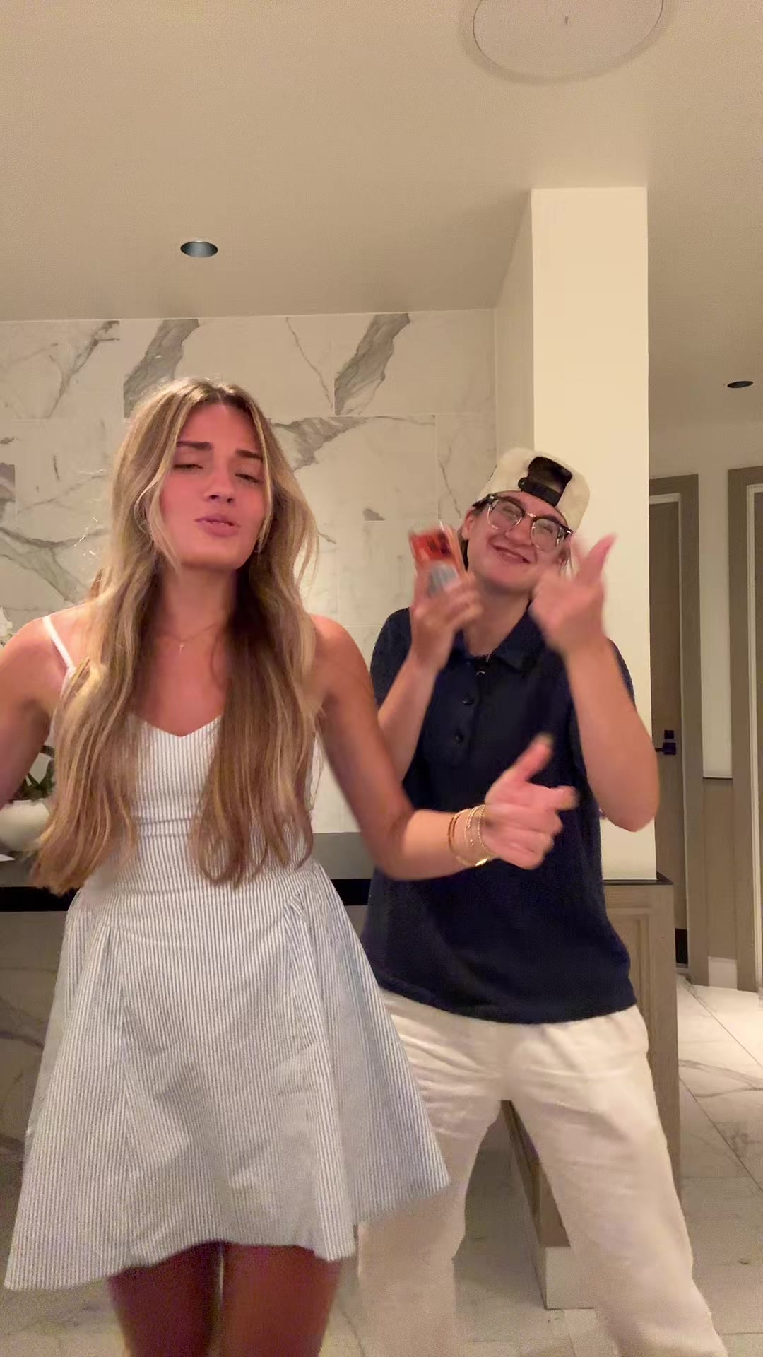 @leahh