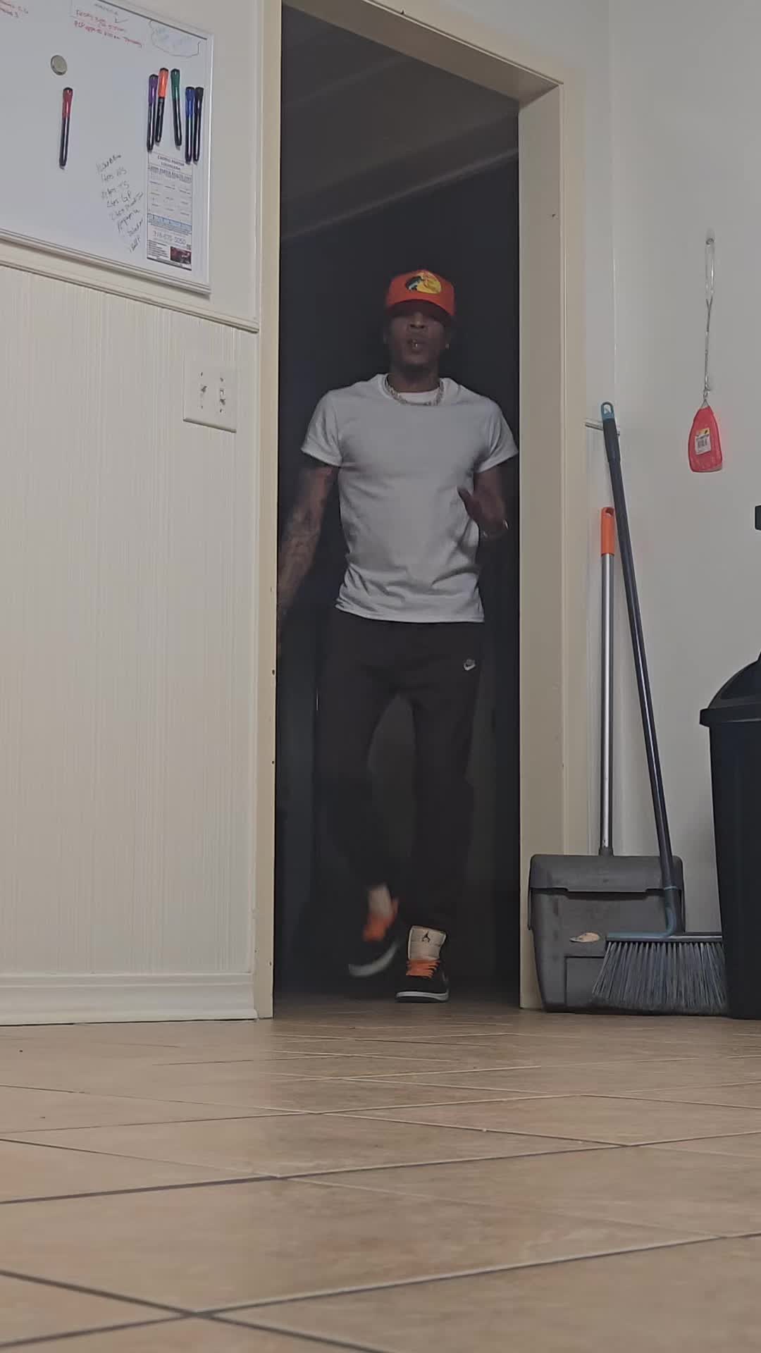 @KViibez