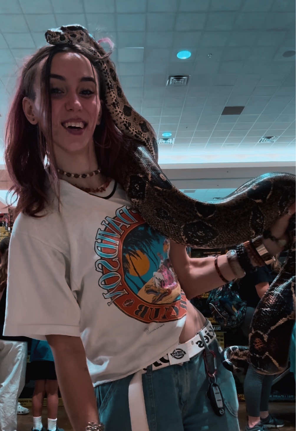 @:p