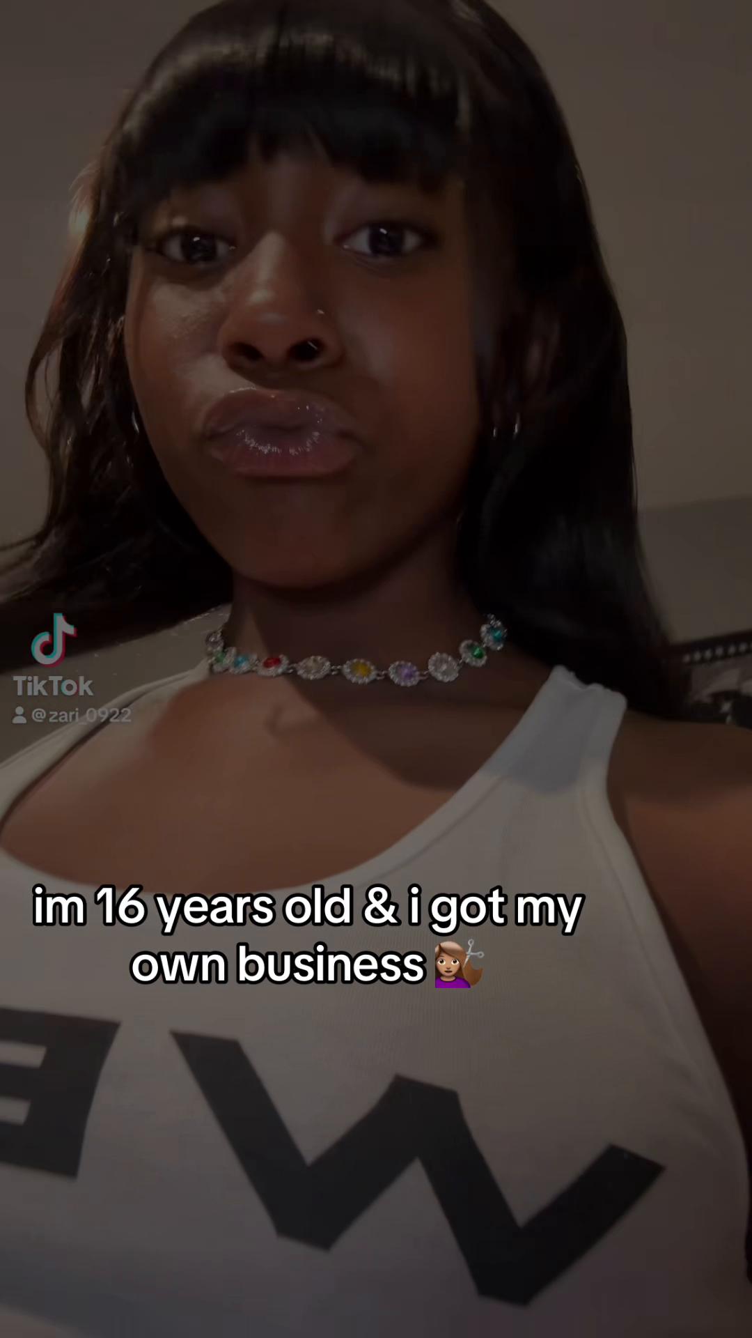 @rockoutzari_