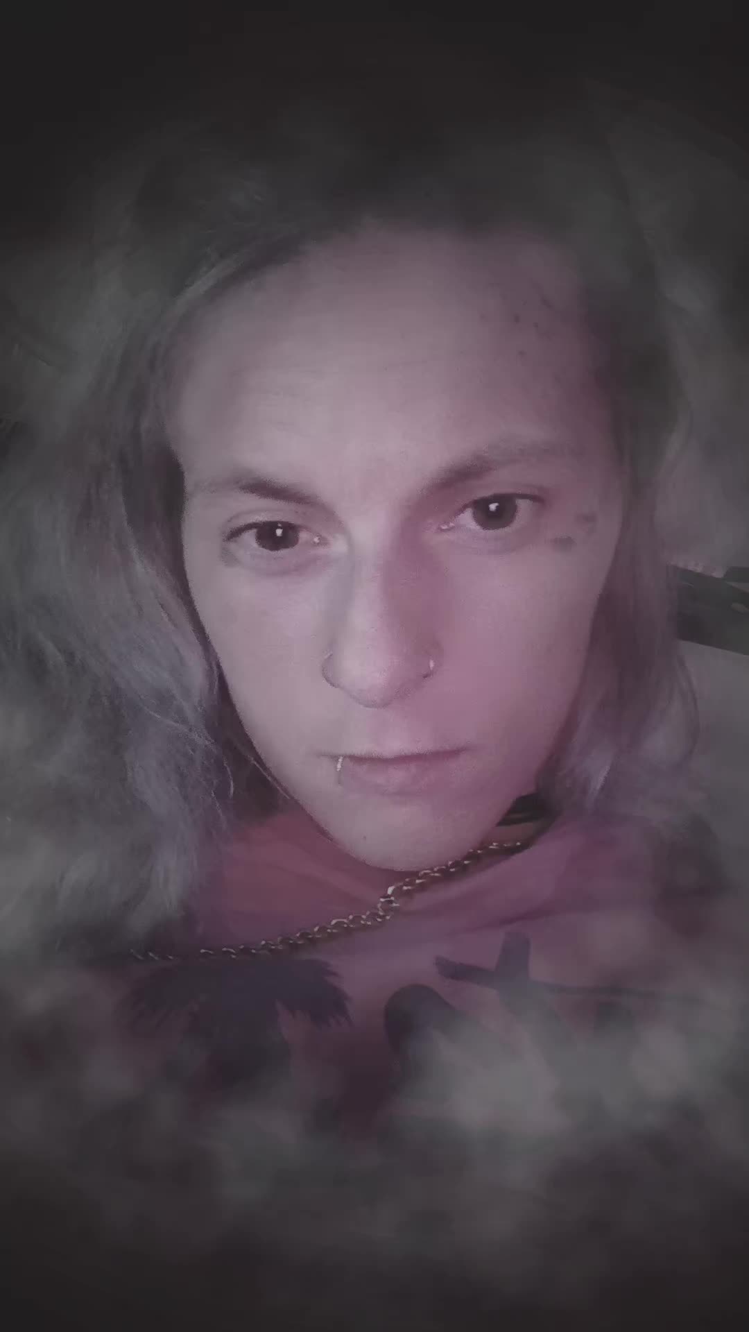 @hisqueen