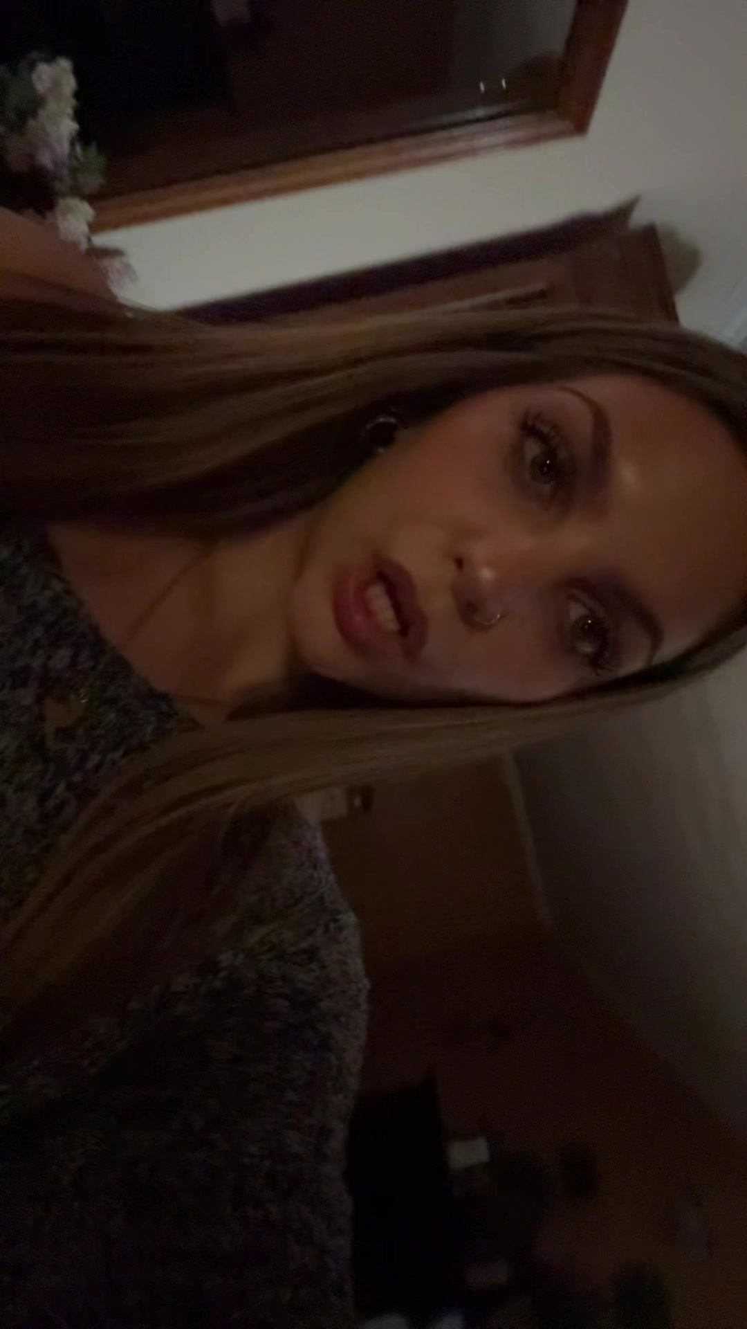 @Liv_2