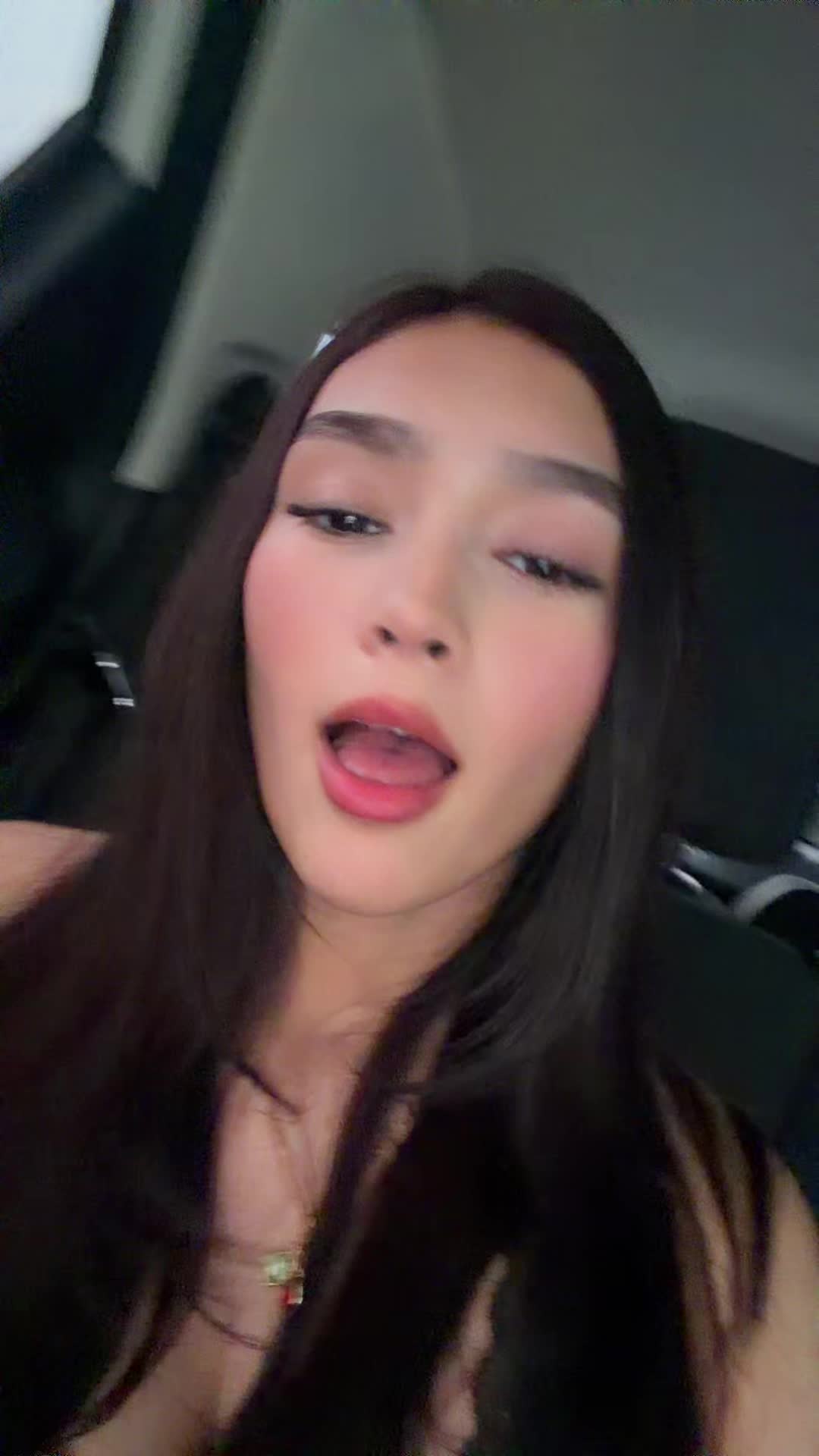 @Scarleth g.
