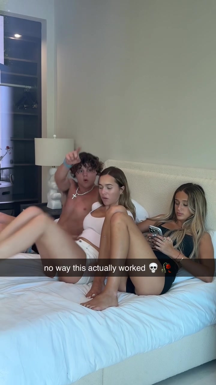 @parisslivvy