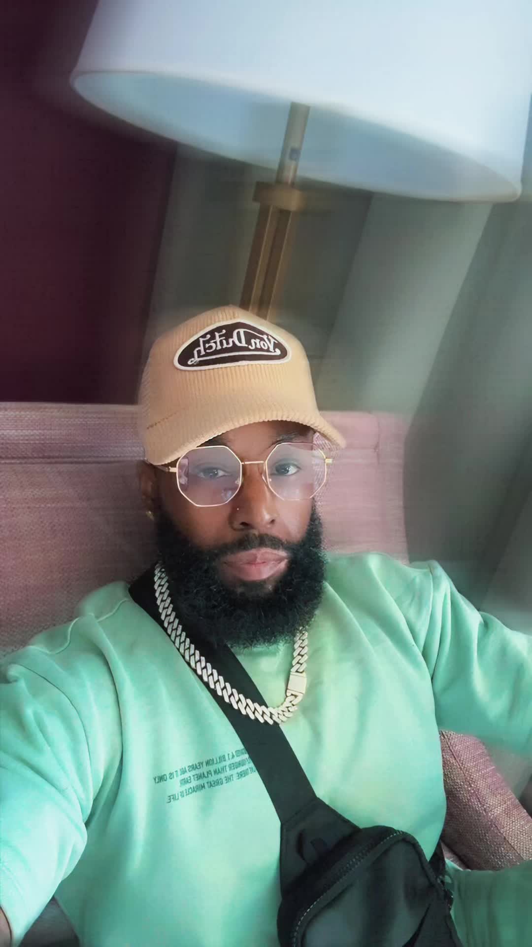 @firstname_leon