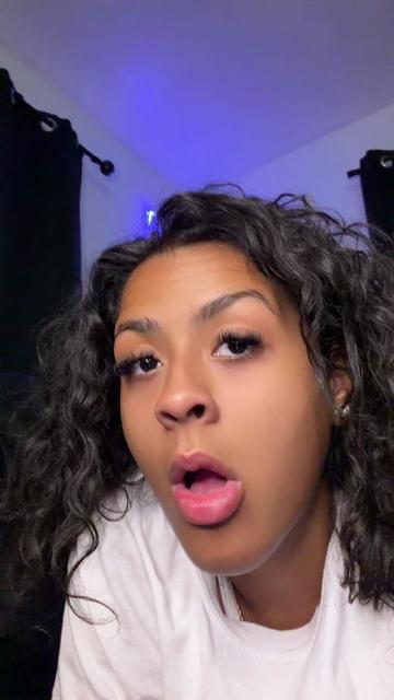@LaRealAsh