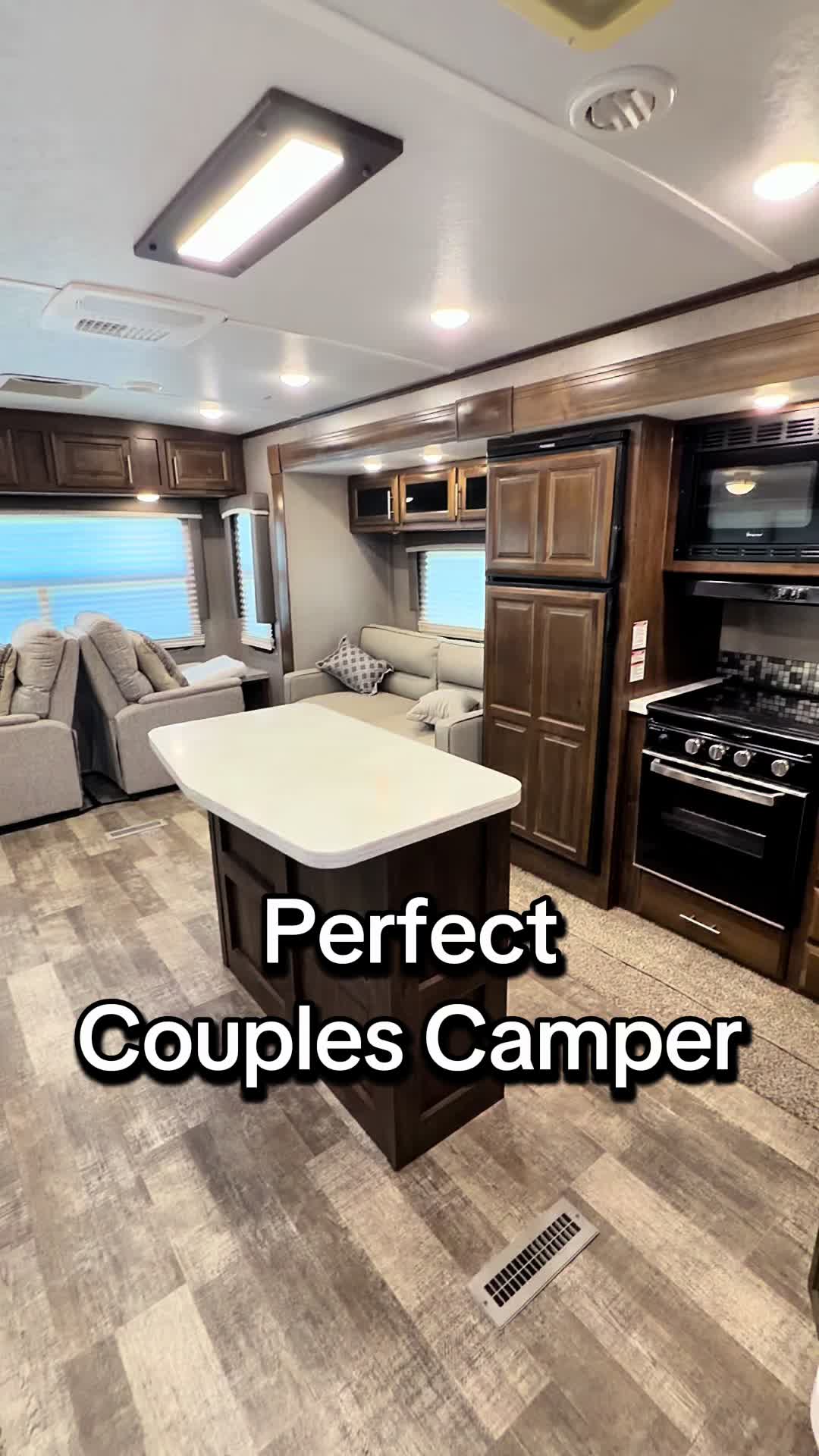 @Angel Sells RVs