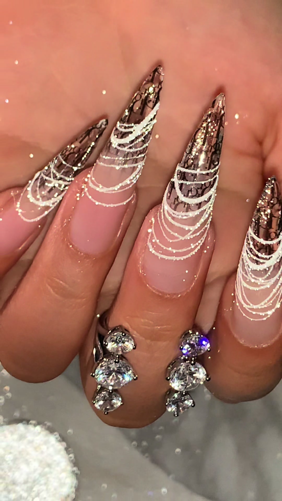 @Riya's Nails