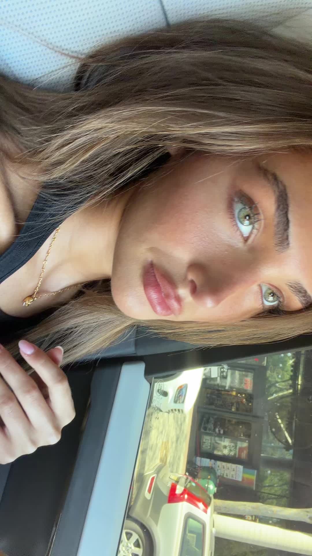 @Leila Bauer