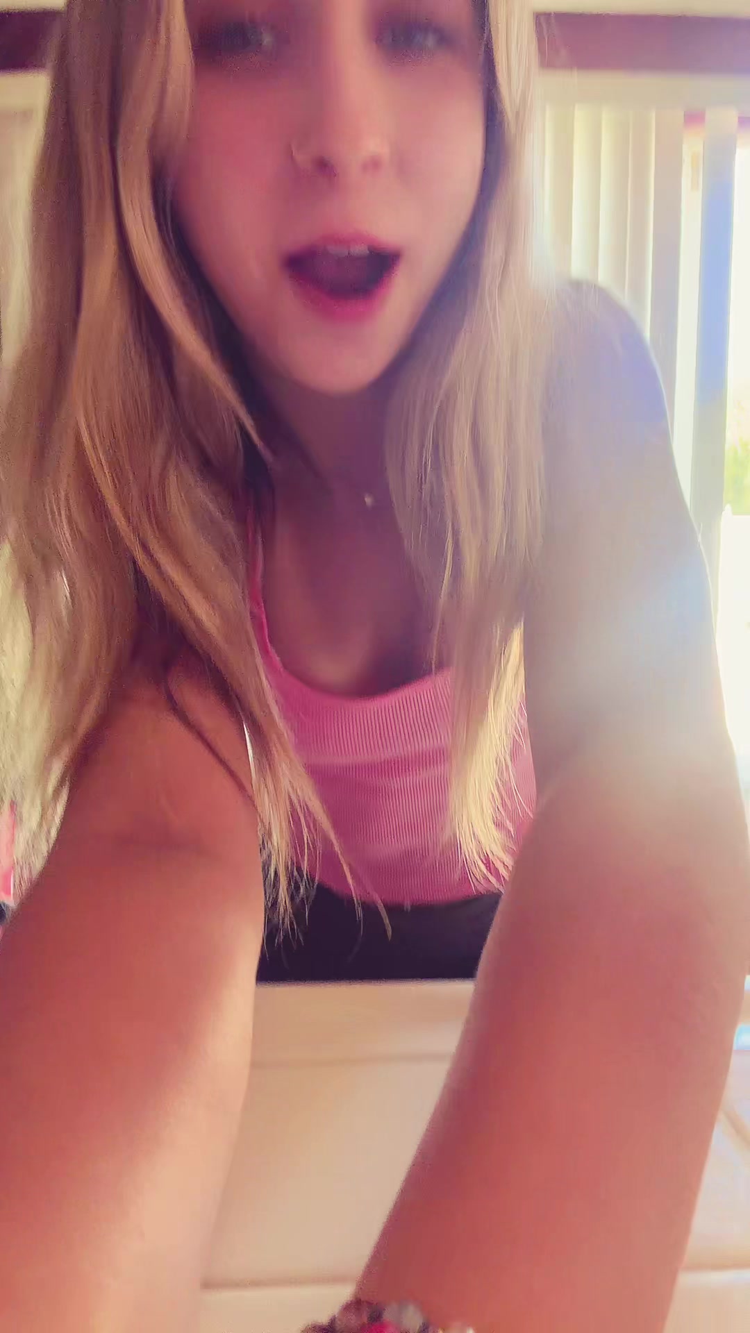 @🐬✨