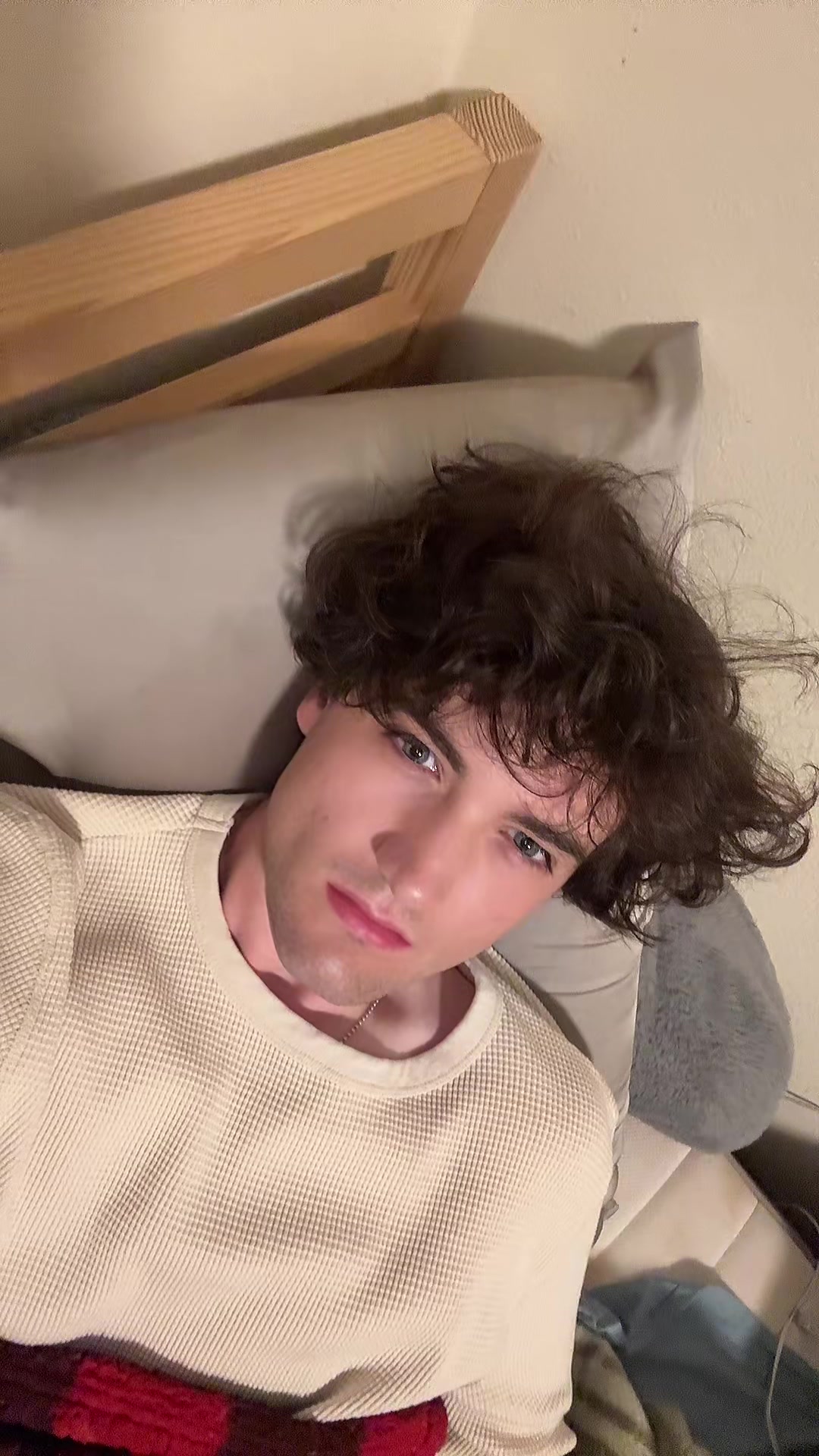 @🧛🏻