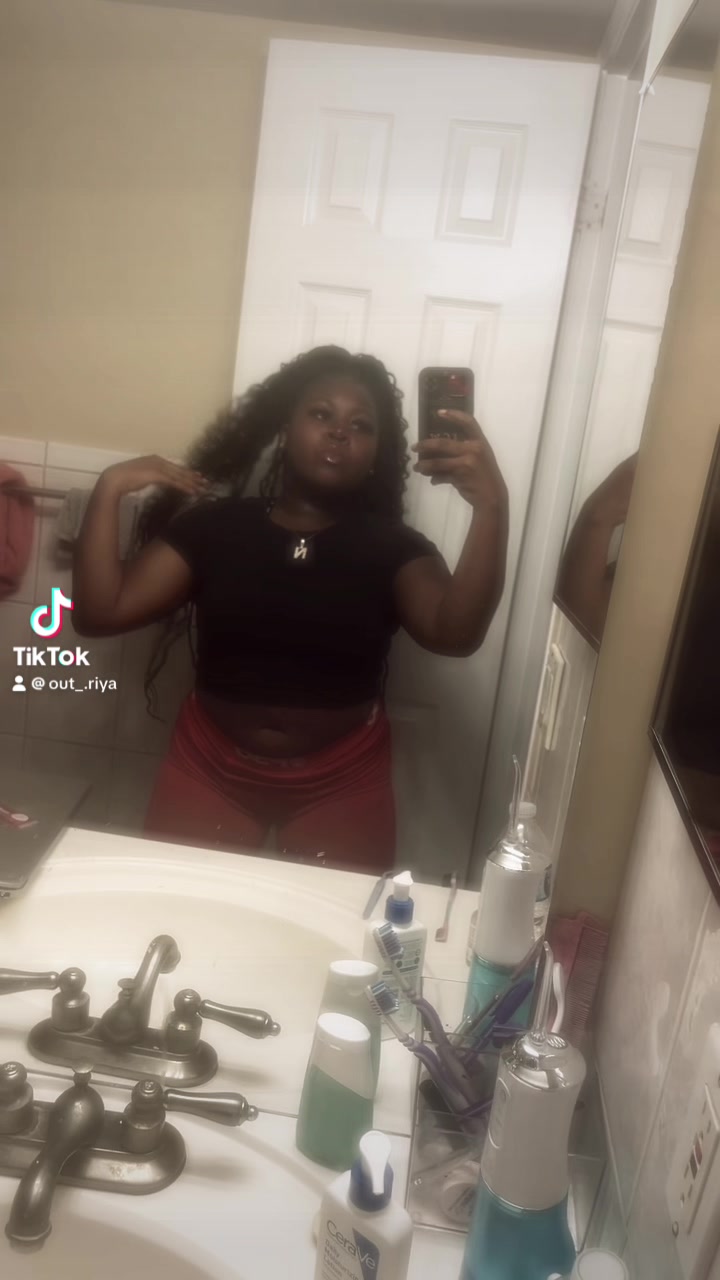 @Riyabackup!