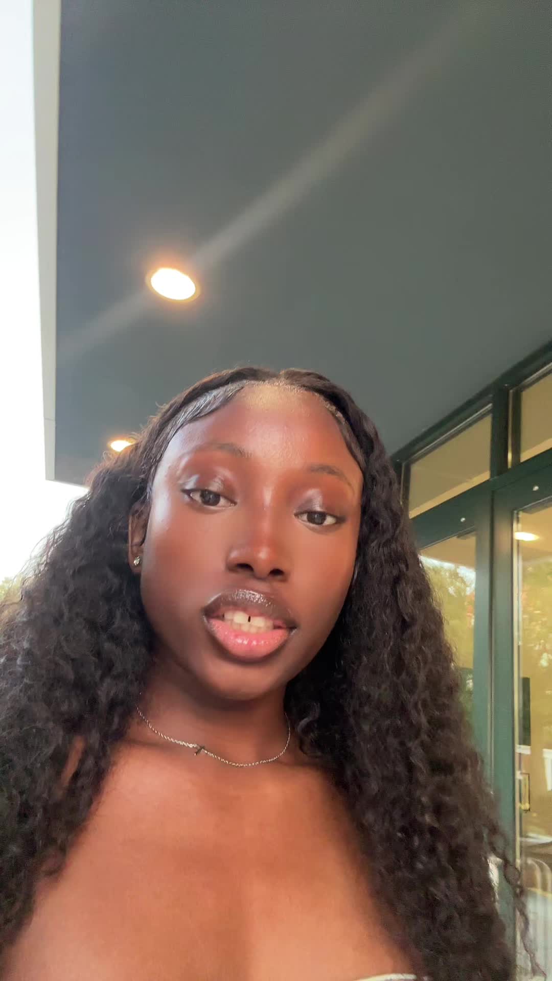 @chloecatherine_